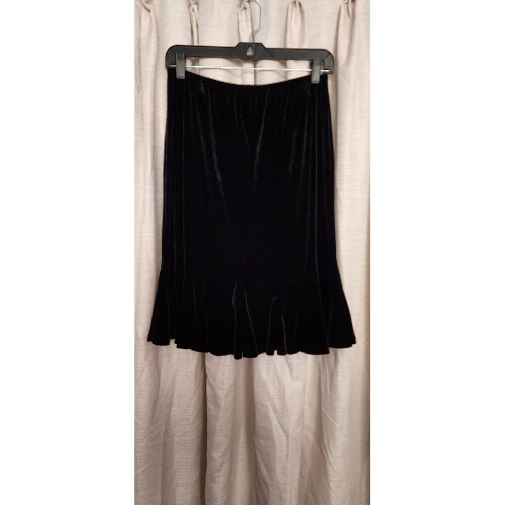 Womens Dressbarn Medium black velvet ruffle flare skirt